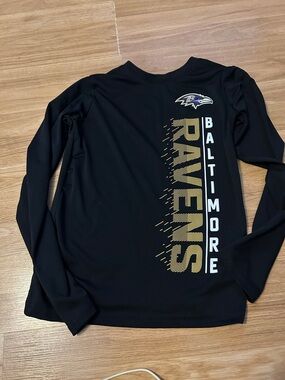 NFL Black Short Sleeve Team Logo Shirt with White and Red NFL Shield